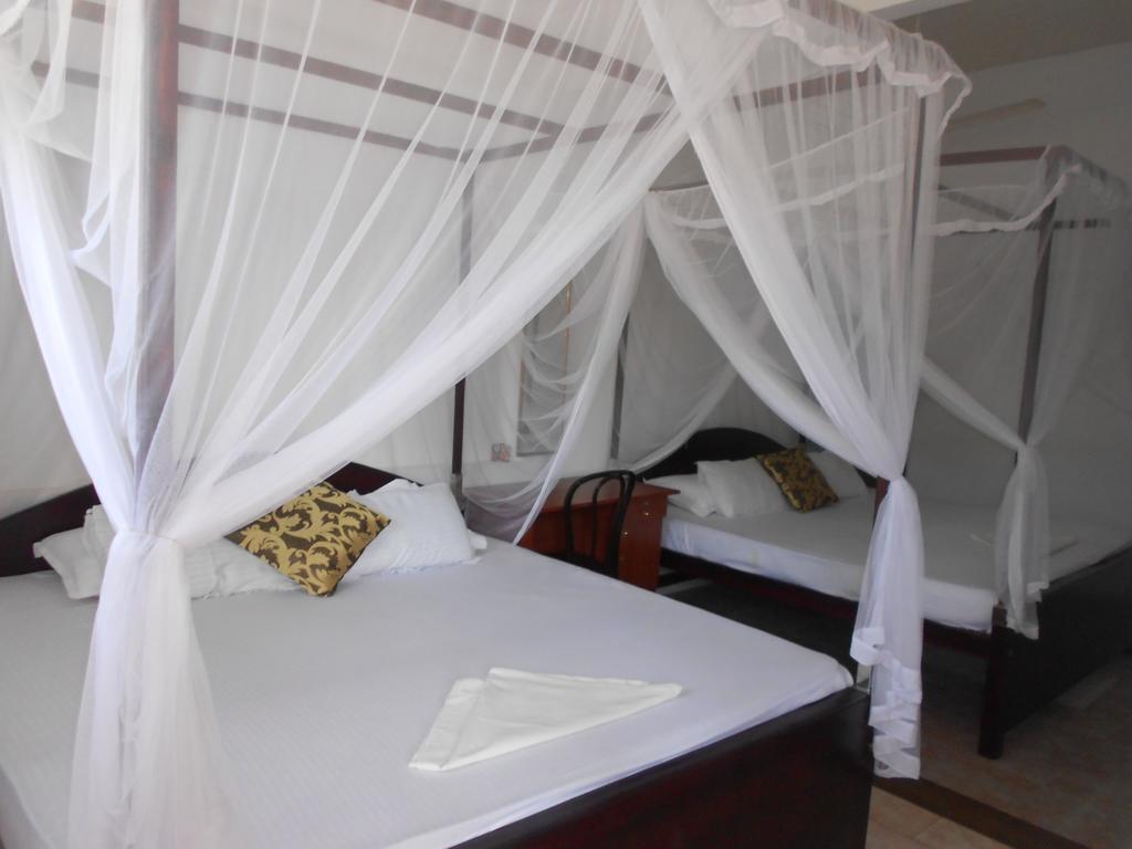 Wijenayake'S - Beach Haven Guest House - Galle Fort Chambre photo